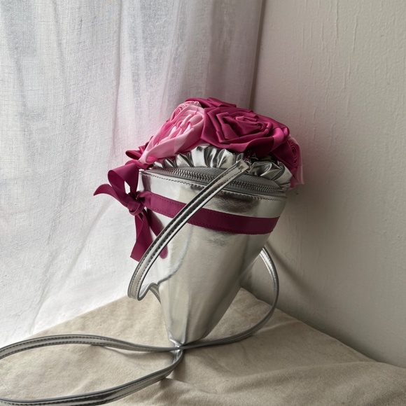 Betsey Johnson Bouquet Bag - Picture 10 of 13